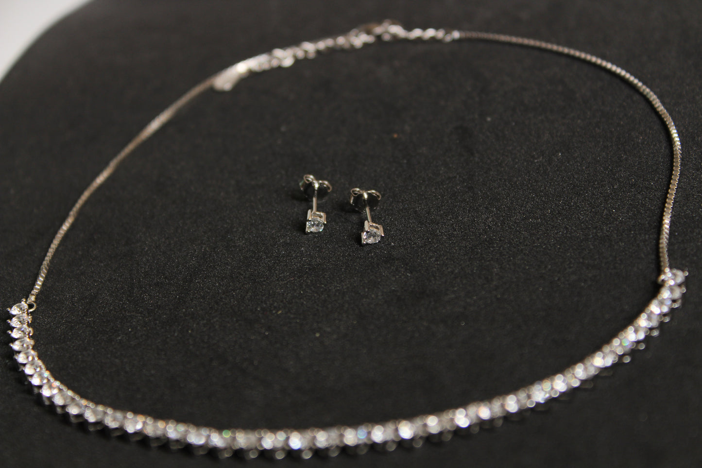 Tennis Necklace ( with chain )