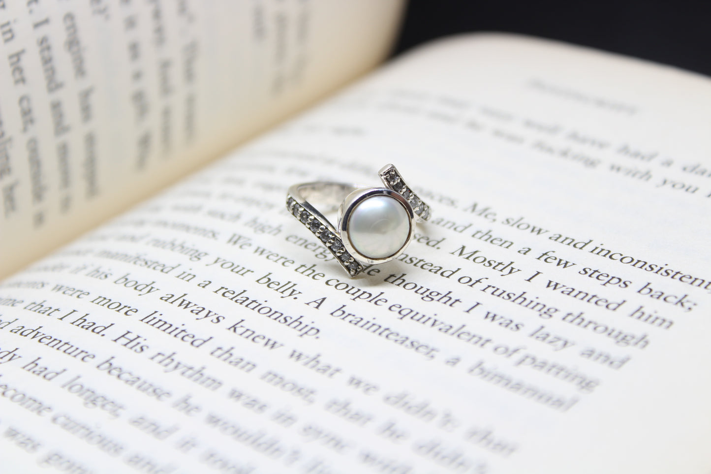 Calming pearl ring