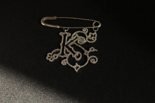 Customized Brooch ( Brand Logo )