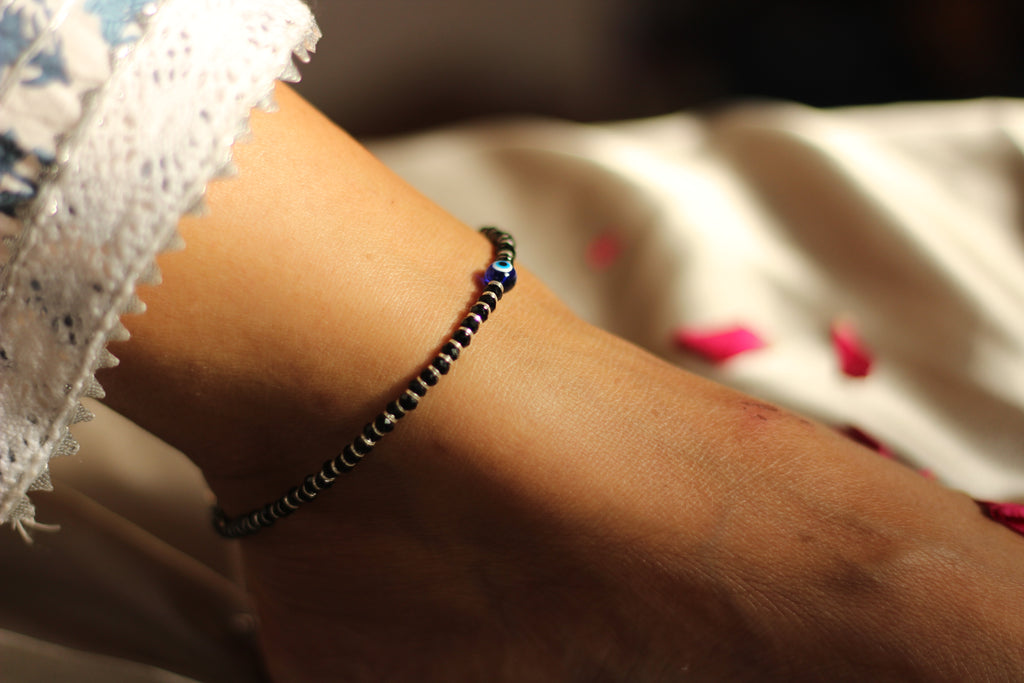 NAZARBATTU Black Beads(Adjustable)