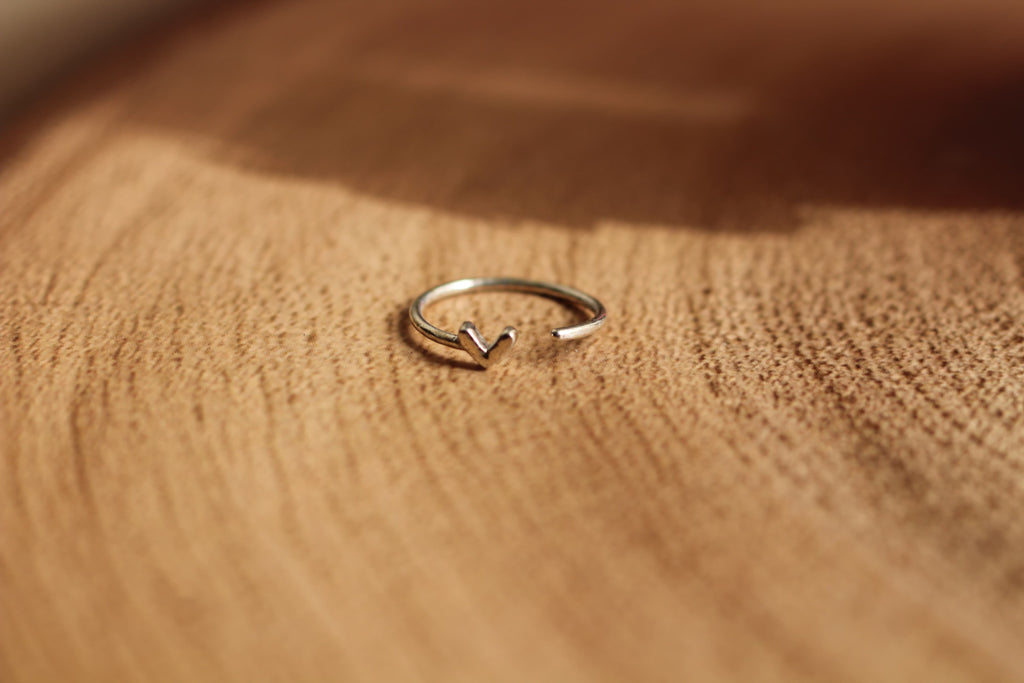 MINIMALIST Heart Ring